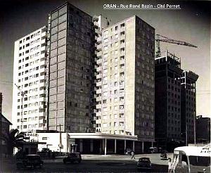 SP r- 19- Cite Perret